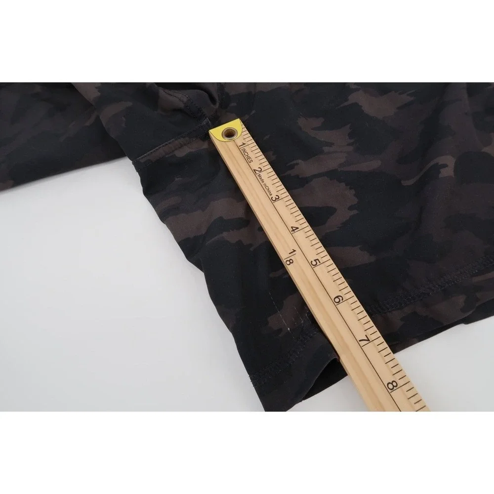 Vuori Kore Shorts Men's Small Camo 7.5